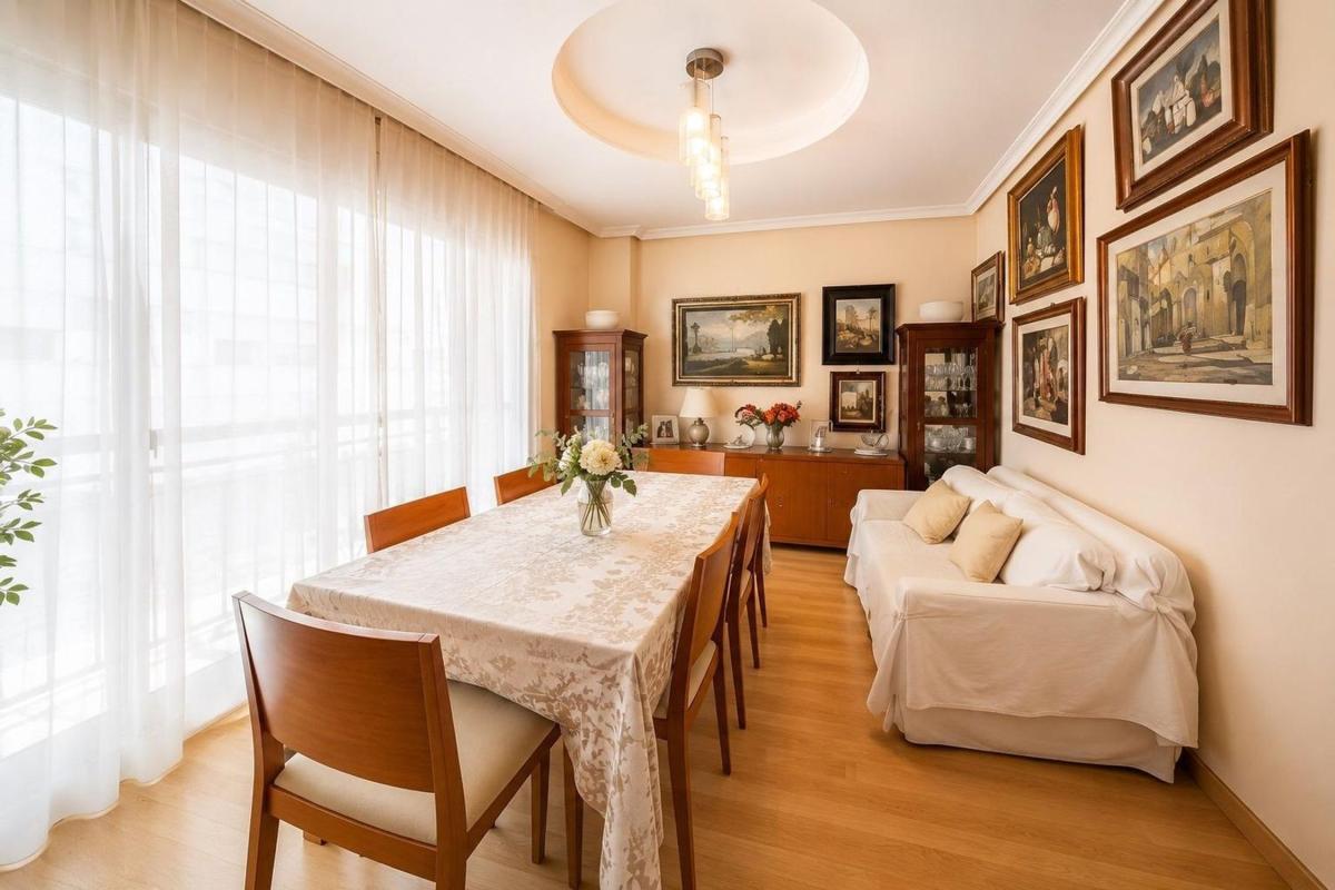 Sale of apartment in Piso en Centro Tradicional, Alicante / Alacant, Alicante
photo 4