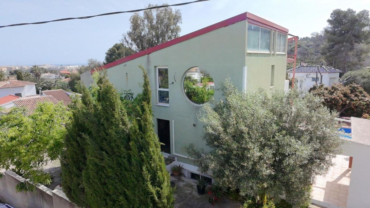 Properties for sale and rent in Spain photo 3