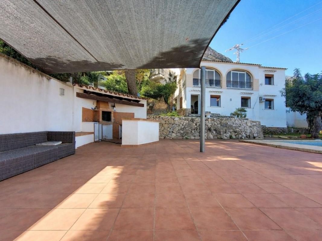 Properties for sale and rent in Spain photo 3