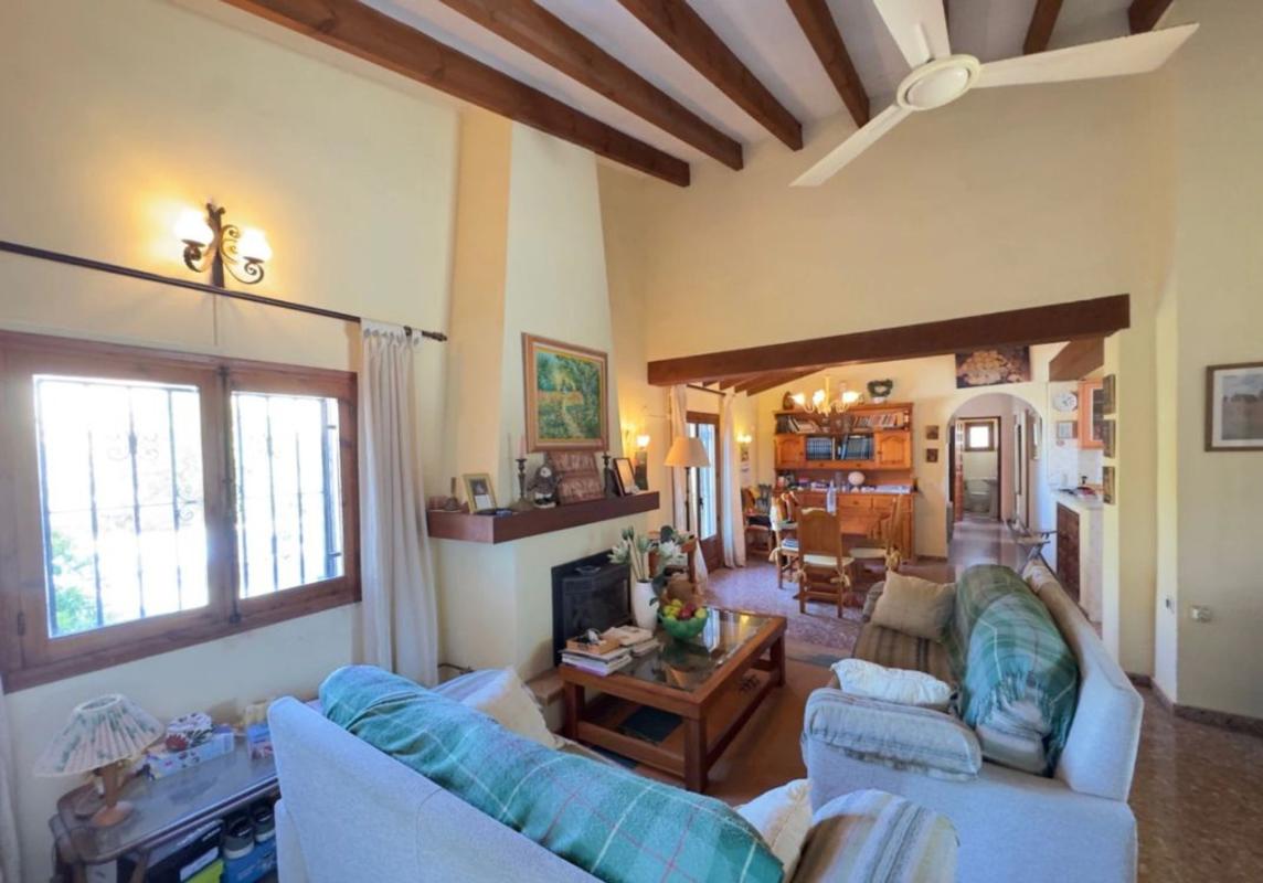 Properties for sale and rent in Spain photo 3