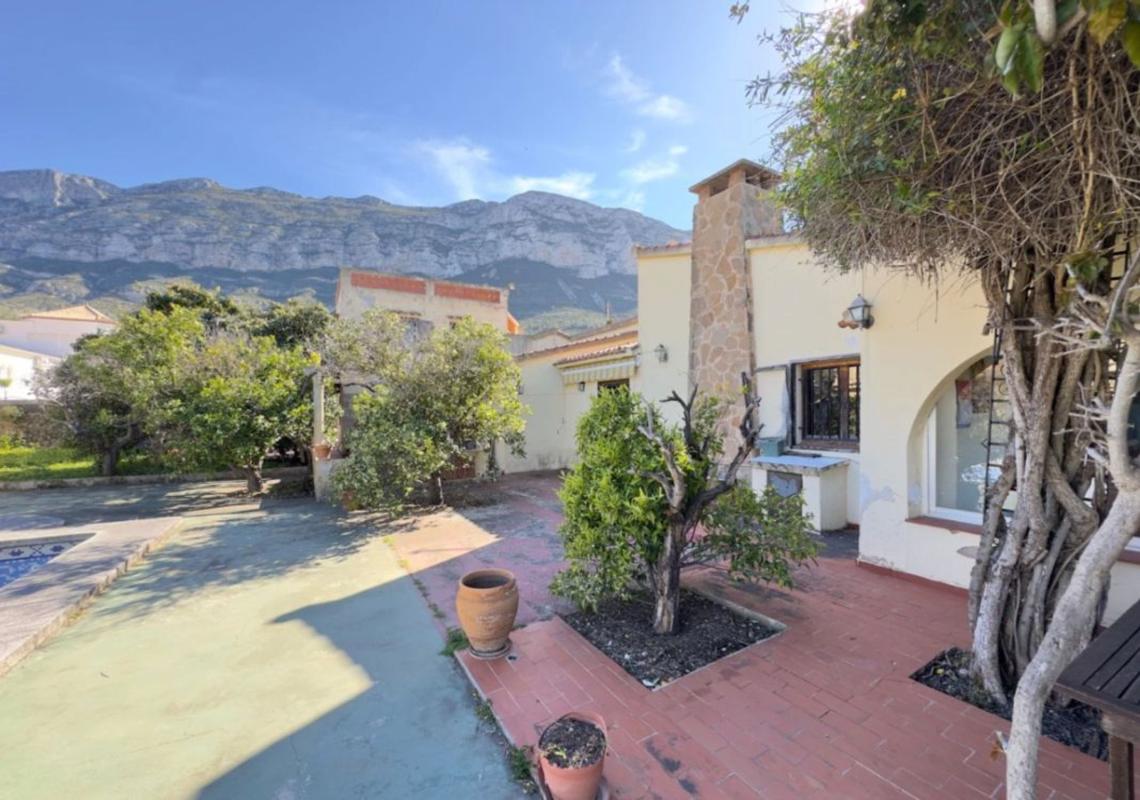 Properties for sale and rent in Spain photo 5