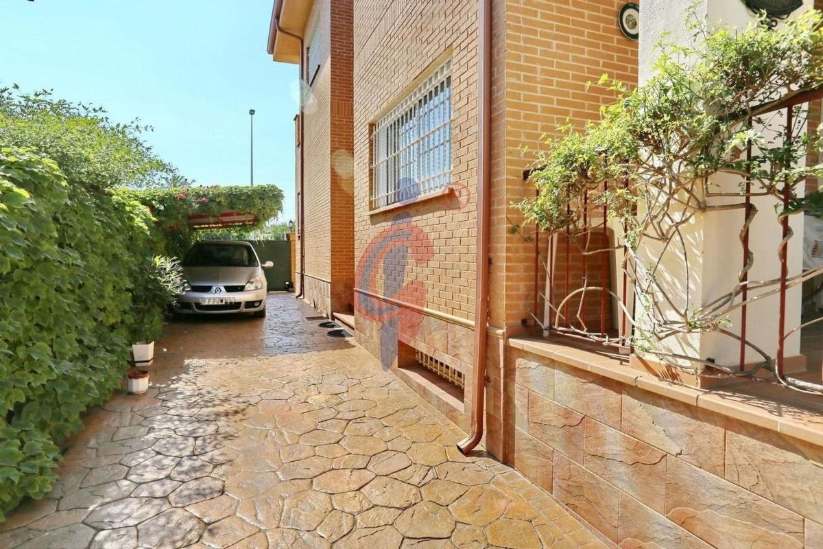 Propiedades en venta y alquiler en España photo 2