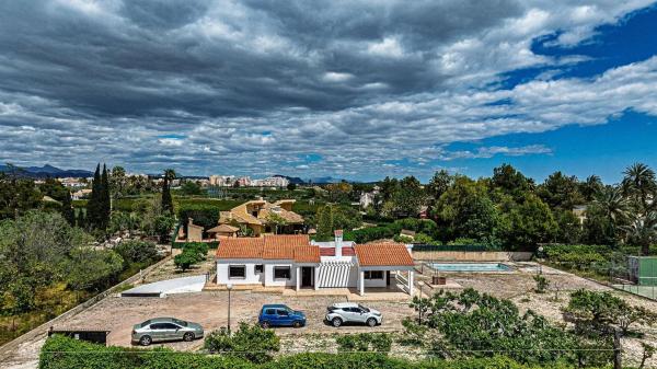 Casa o chalet independiente en Alto Partida Alzabaras, Portes Encarnades-Torreta-Portalada, Elche / Elx photo 1