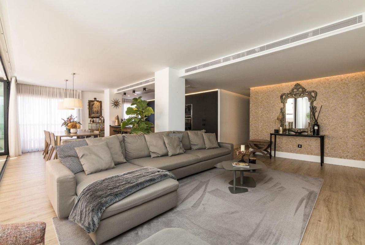 Sale of apartment in Piso en Calle Vicente Blasco Ibáñez, 4, Pont Nou-Corazón de Jesús, Elche / Elx, Elche / Elx
photo 2