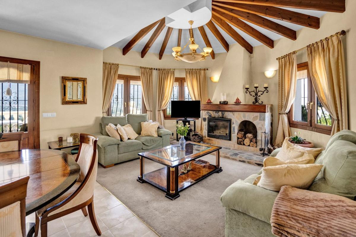 Properties for sale and rent in Spain photo 3