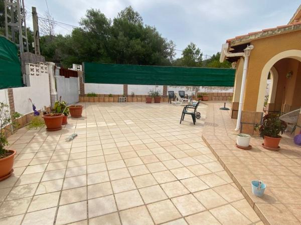 Chalet wolnostojący na sprzedaż w  Casa o chalet en El Montgó, Denia, Dénia photo 3