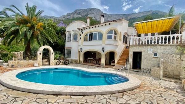 Independent chalet for sale in Casa o chalet en La Pedrera-Vessanes, Denia, Denia
thumbnail 2