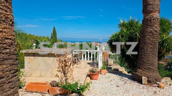 Chalet independiente en venta en Casa o chalet en Centro Urbano, Denia, Denia
thumbnail 3