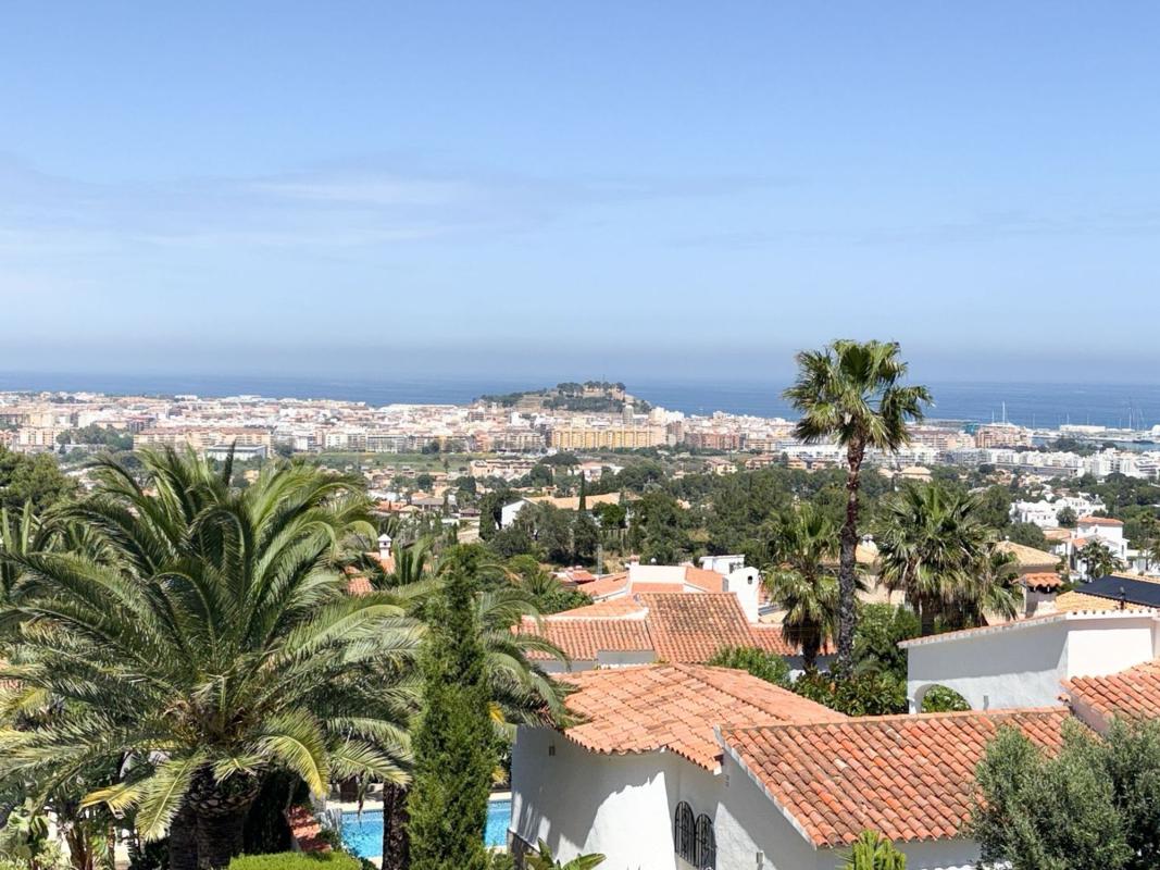 Sprzedaż niezależnego domku jednorodzinnego w  Casa o chalet en El Montgó, Denia, Dénia photo 2