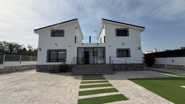 Casa o chalet independiente en Calle Aitana, Busot thumbnail 3