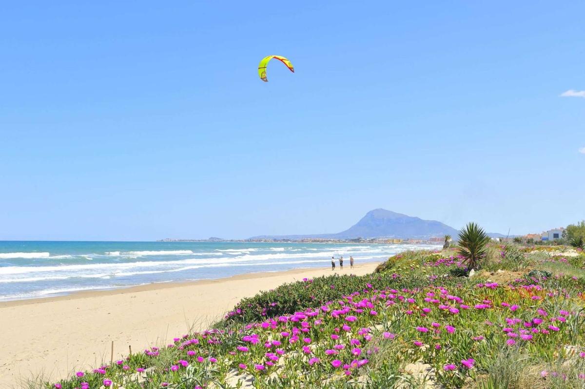 Properties for sale and rent in Spain photo 5