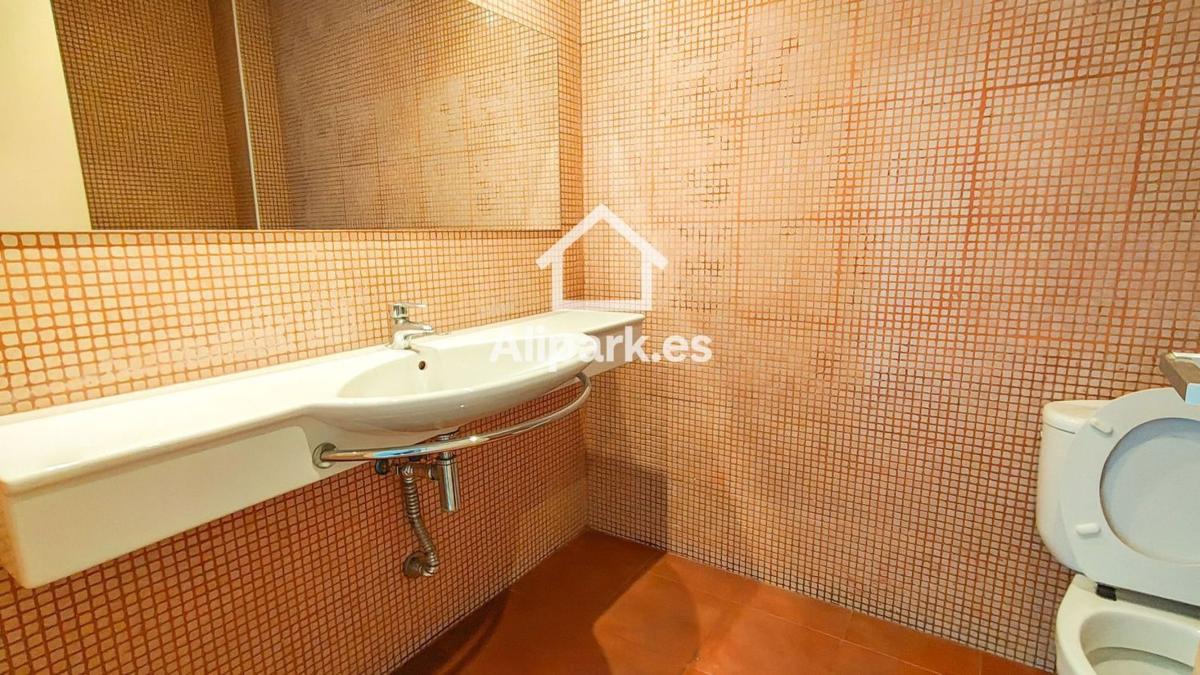 Sale of apartment in Piso en Avenida del Doctor Gadea, Ensanche-Diputación, Alicante / Alacant, Alicante
photo 4