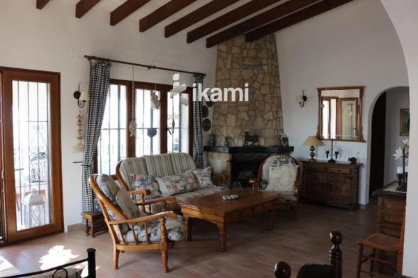 Частный шале на продаже в  Casa o chalet en Pego, Пего photo 4