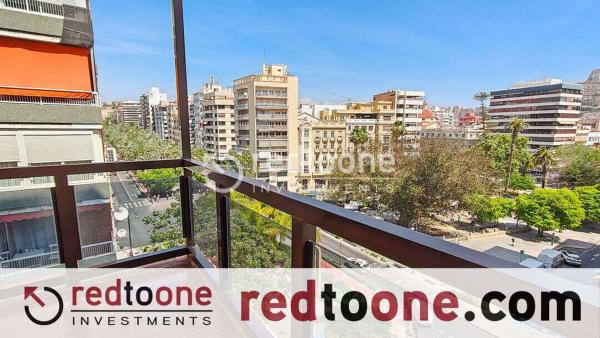 Sale of flat in Piso en Ensanche-Diputación, Alicante / Alacant, Alicante
thumbnail 3