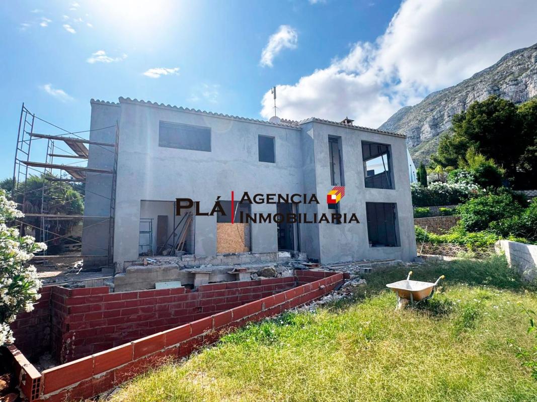 Propiedades en venta y alquiler en España photo 2