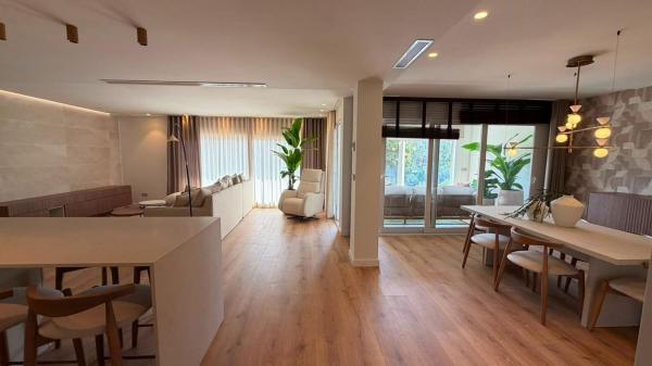 Sale of flat in Piso en Pont Nou-Corazón de Jesús, Elche / Elx, Elche / Elx
photo 1