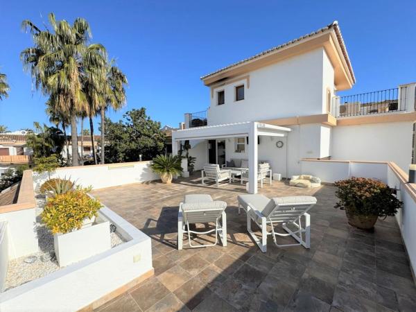 Аттик на продажу в Ático en Les Bovetes-La Felicidad, Denia, Дения photo 1