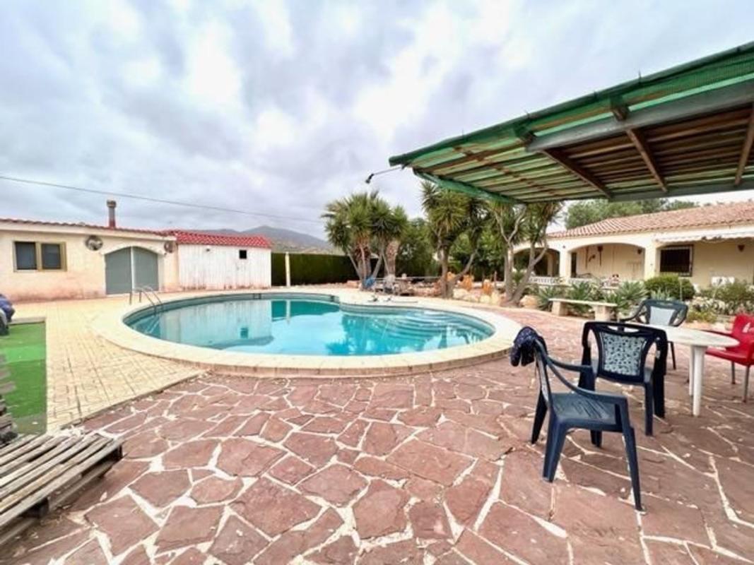 Properties for sale and rent in Spain photo 3