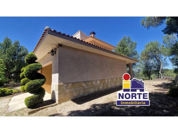 Casa o chalet independiente en Urbanización Montesol, Barri Batoi - Sargento - Baradello, Alcoy / Alcoi thumbnail 2
