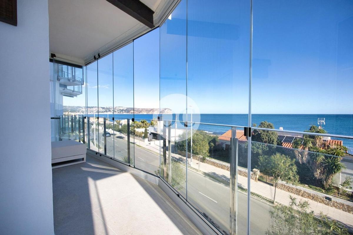Продажа квартиры на Piso en Avenida de Ultramar, El Arenal, Jávea/Xàbia, Хавья/Хабия
photo 1