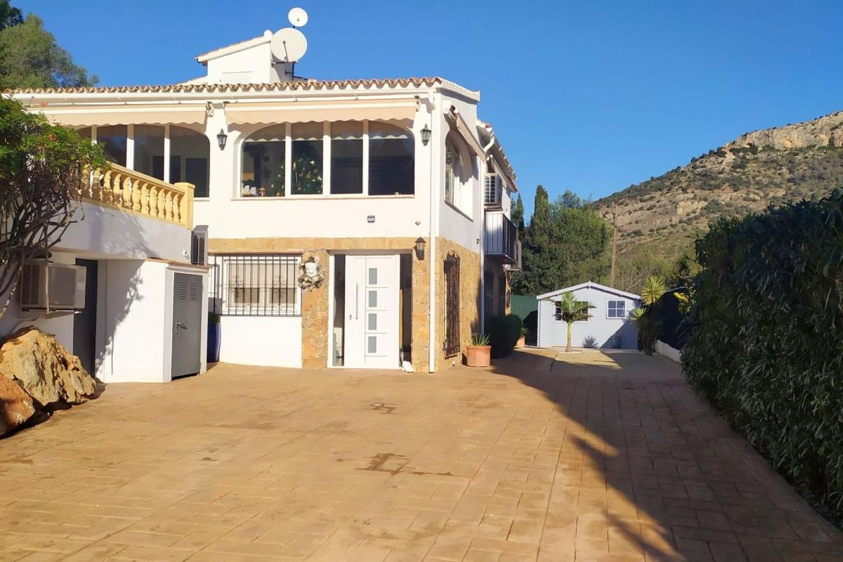 Propiedades en venta y alquiler en España photo 2