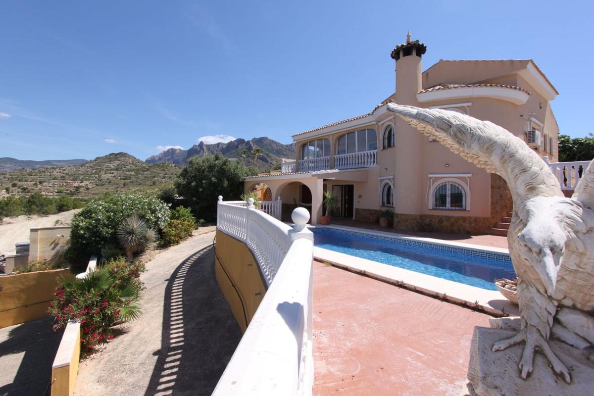 Properties for sale and rent in Spain photo 4