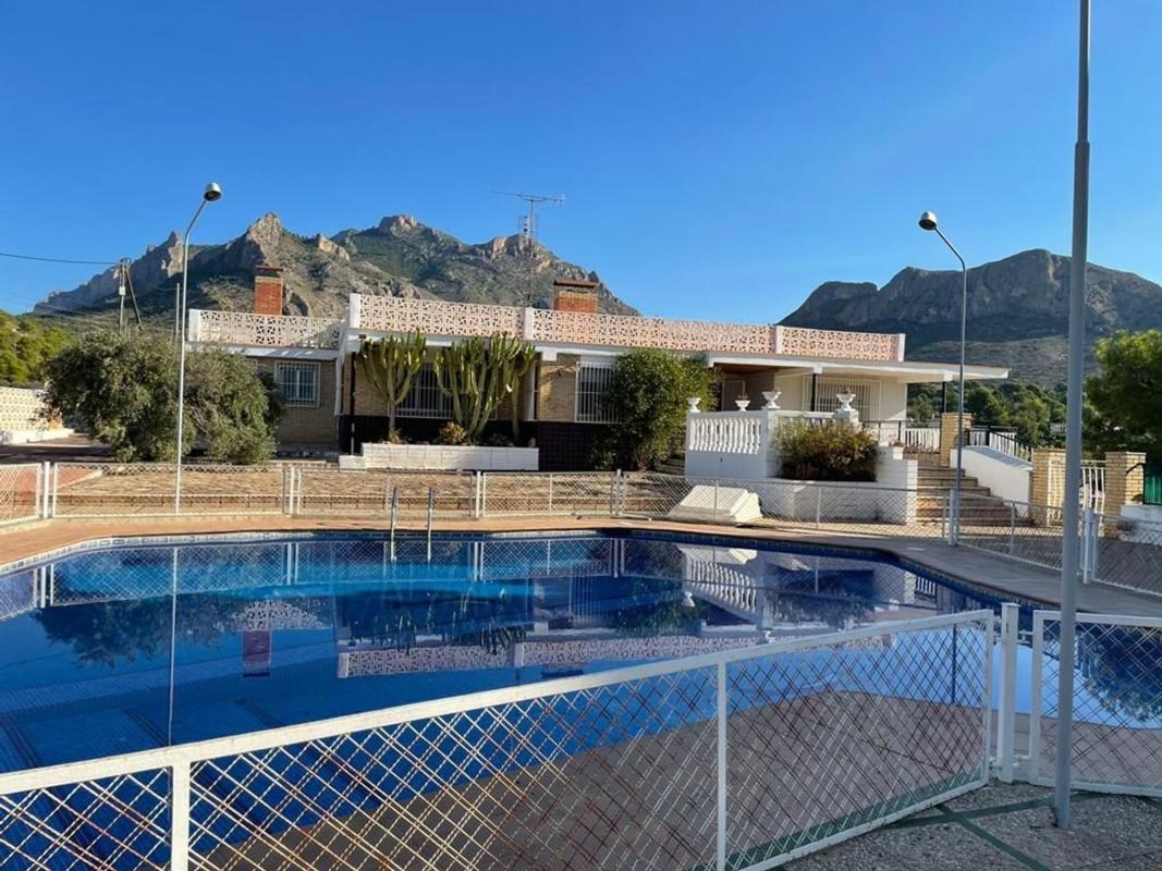 Propiedades en venta y alquiler en España photo 2