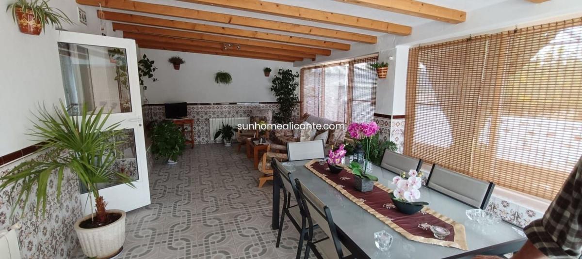 Недвижимость на продажу и в аренду в Испании photo 5