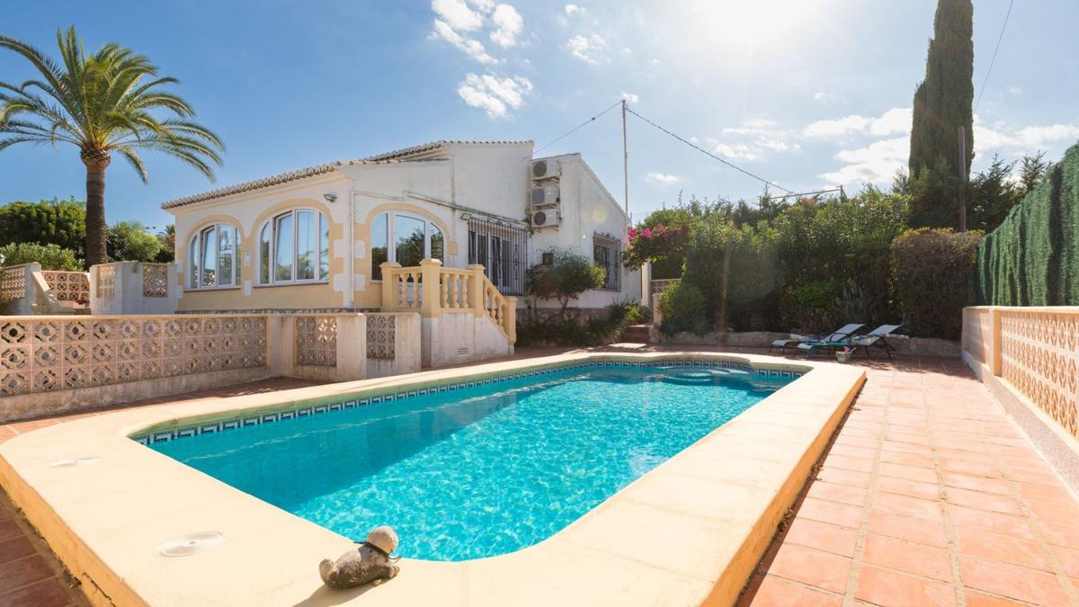 Properties for sale and rent in Spain photo 2