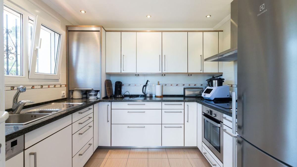 Properties for sale and rent in Spain photo 5