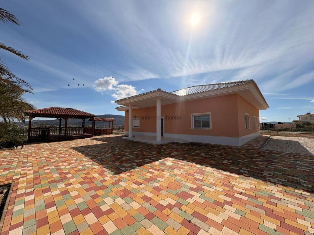 Venta de chalet independiente en Casa o chalet en Pinoso, Pinoso
 photo 3