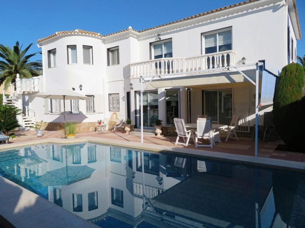Properties for sale and rent in Spain photo 3