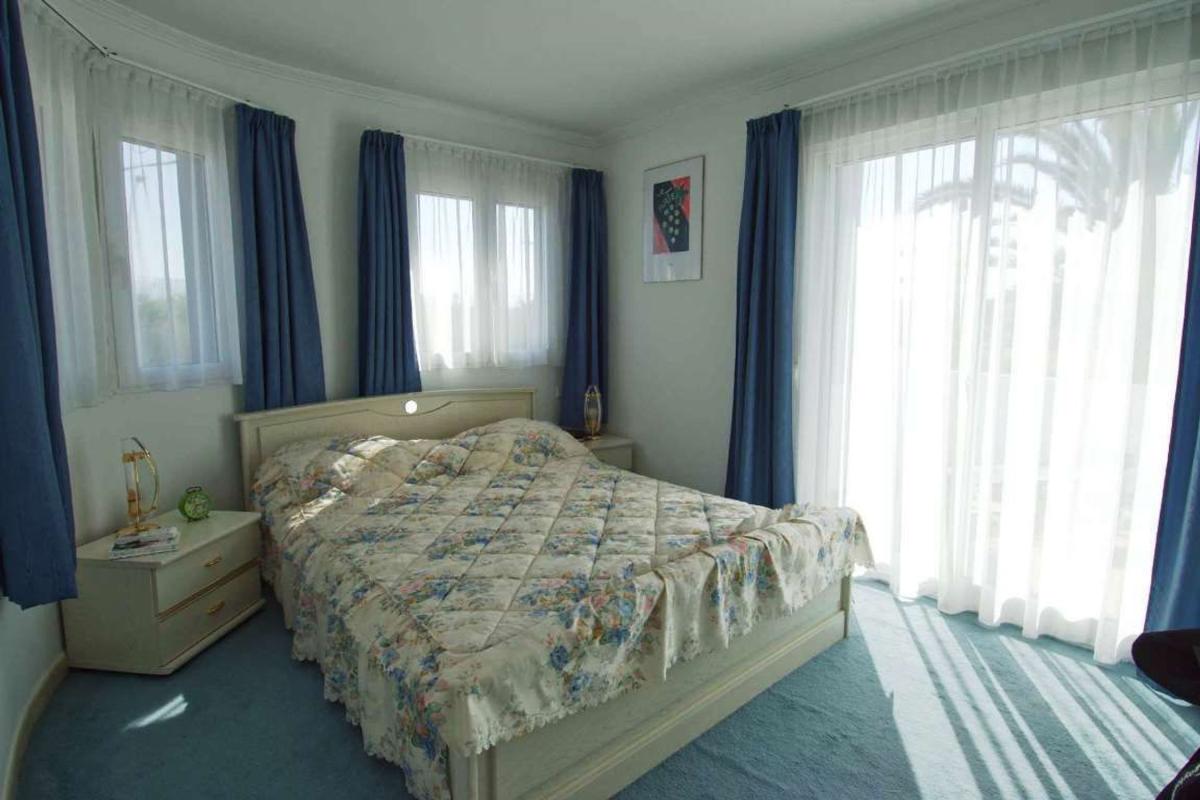 Properties for sale and rent in Spain photo 5