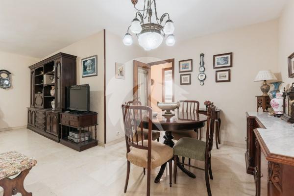 Venta de piso en Piso en Calle Pintor Aparicio, Ensanche-Diputación, Alicante / Alacant, Alicante / Alacant
 photo 3