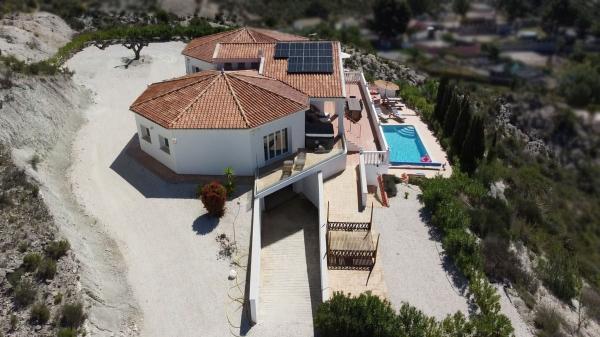 Casa o chalet independiente en Pd Cotxinets Els, 22, Petrer thumbnail 3