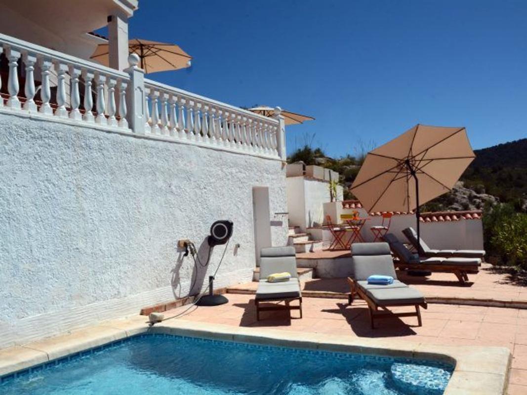Sale of independent chalet in Casa o chalet en Petrer, Petrer
photo 4