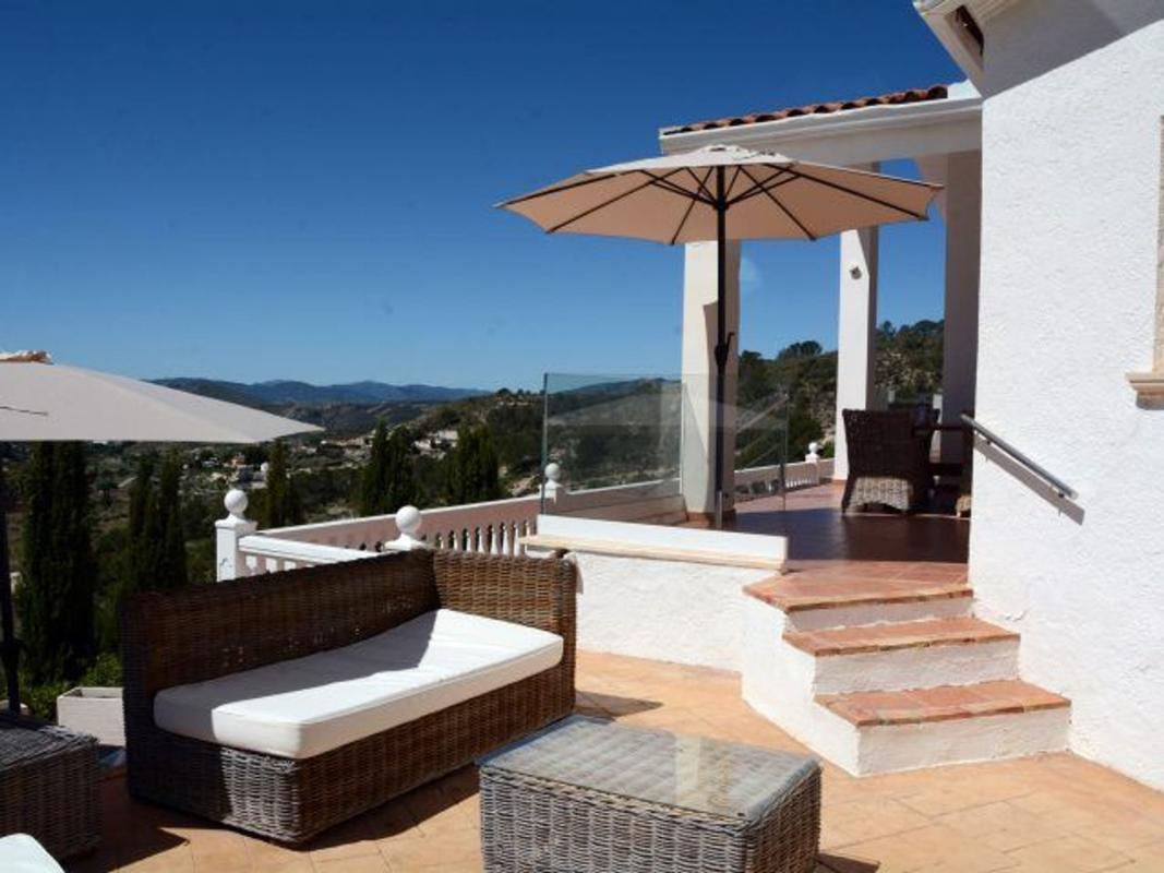Sale of independent chalet in Casa o chalet en Petrer, Petrer
photo 5