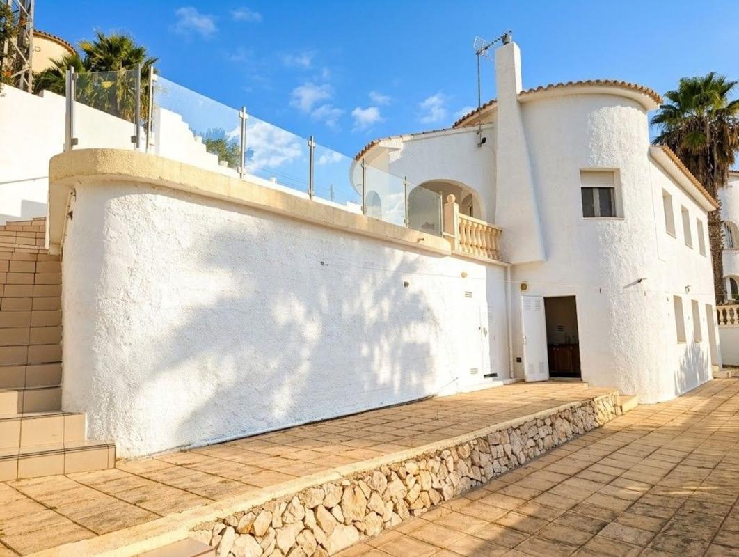 Sprzedaż niezależnego domku jednorodzinnego w  Casa o chalet en Cala Advocat - Baladrar, Benissa, Benissa photo 2