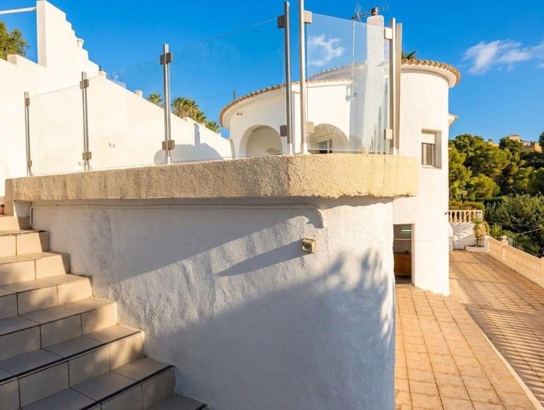 Sprzedaż niezależnego domku jednorodzinnego w  Casa o chalet en Cala Advocat - Baladrar, Benissa, Benissa photo 3