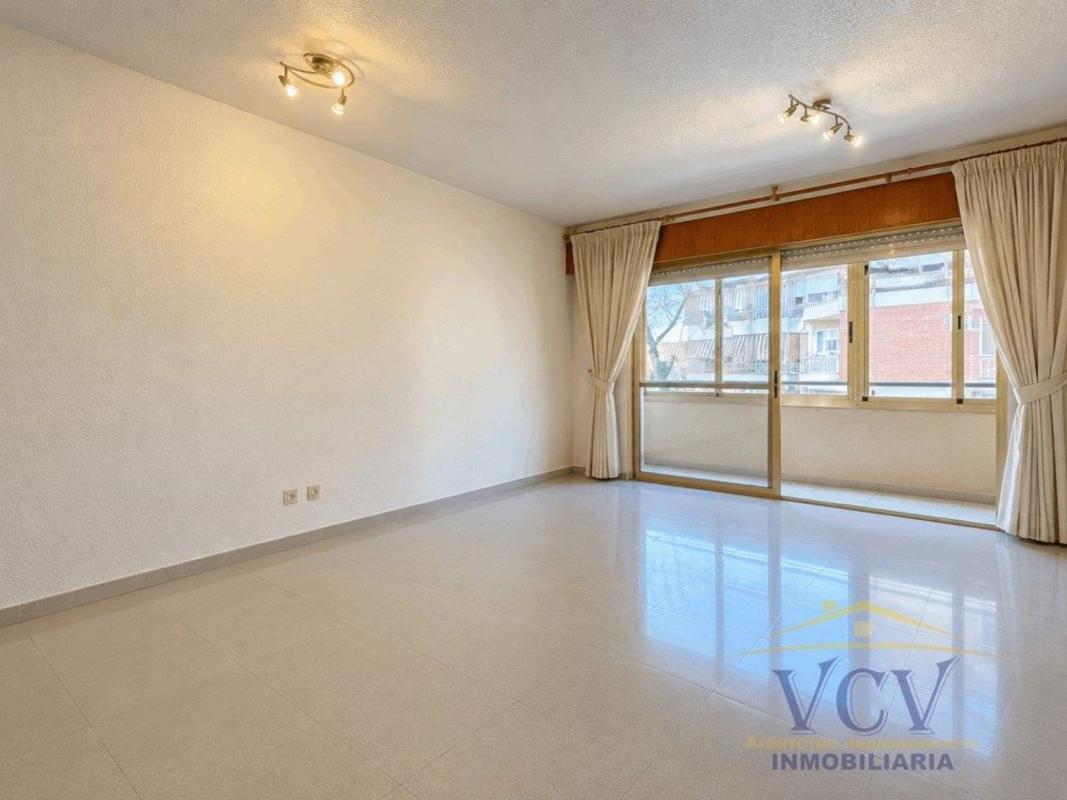 Venta de piso en Piso en Calle Churruca, Ensanche-Diputación, Alicante / Alacant, Alicante / Alacant
photo 1