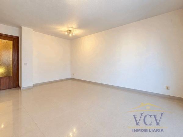 Venta de piso en Piso en Calle Churruca, Ensanche-Diputación, Alicante / Alacant, Alicante / Alacant
 photo 3