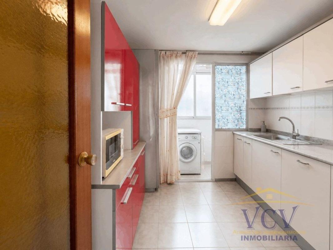 Venta de piso en Piso en Calle Churruca, Ensanche-Diputación, Alicante / Alacant, Alicante / Alacant
photo 4