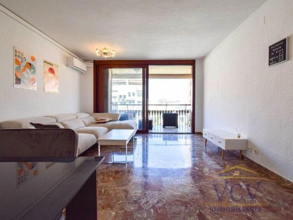 Venta de piso en Piso en Avenida General Marvá, Ensanche-Diputación, Alicante / Alacant, Alicante / Alacant
 photo 3