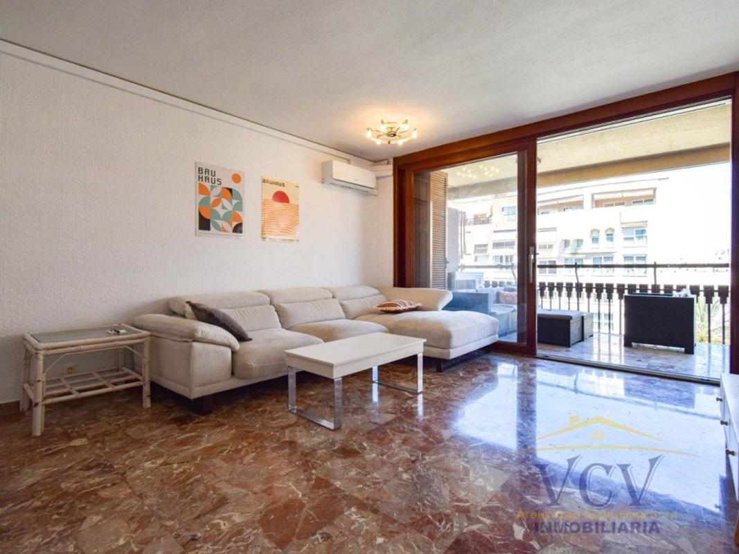 Venta de piso en Piso en Avenida General Marvá, Ensanche-Diputación, Alicante / Alacant, Alicante / Alacant
 photo 4