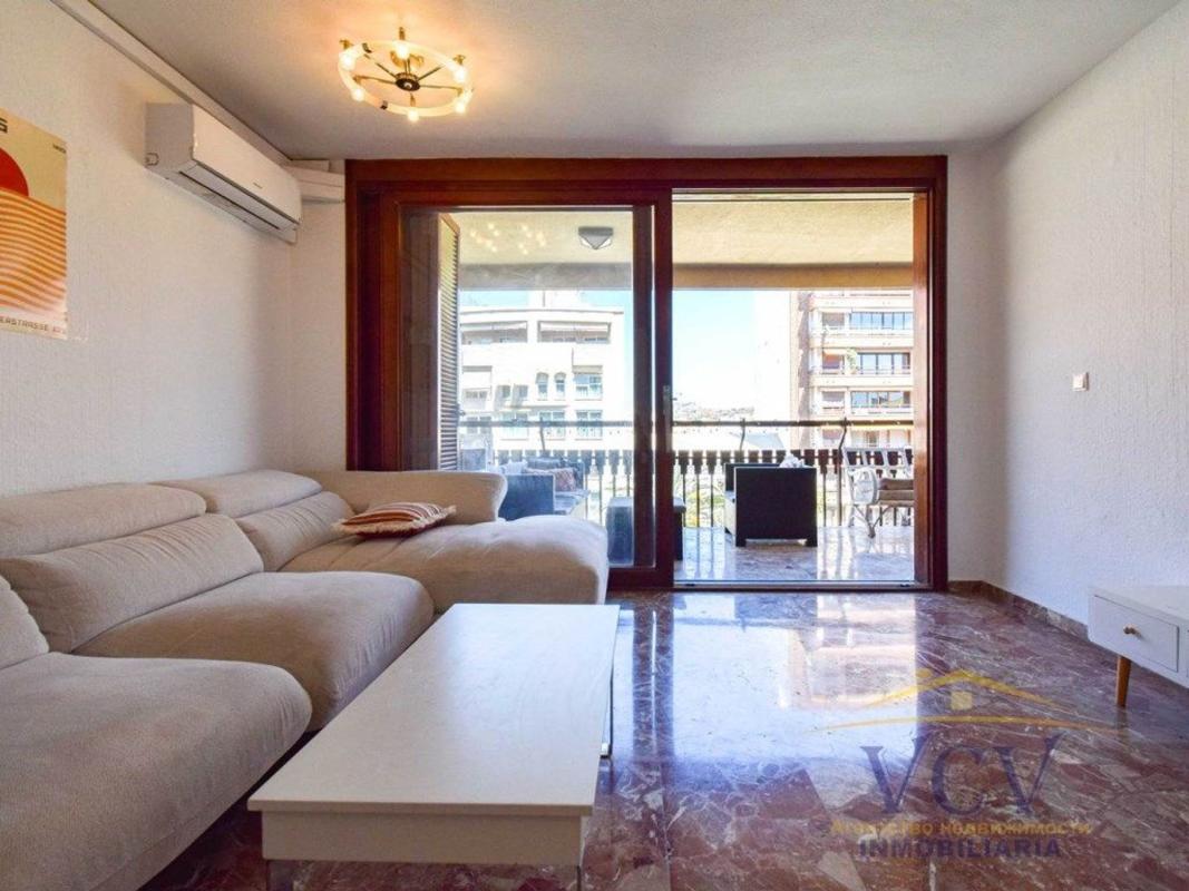 Venta de piso en Piso en Avenida General Marvá, Ensanche-Diputación, Alicante / Alacant, Alicante / Alacant
 photo 5