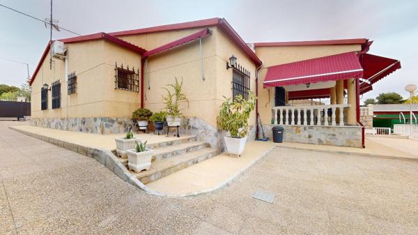 Casa o chalet independiente en Algoda-Matola-Llano de San José, Elche / Elx photo 1
