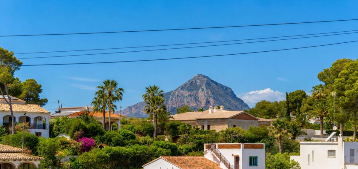Propiedades en venta y alquiler en España photo 3
