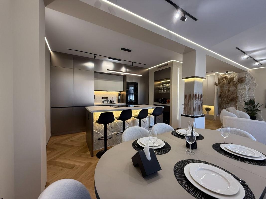 Продажа квартиры на Piso en Calle Navas, Centro Tradicional, Alicante / Alacant, Аликанте / Алакант
photo 1