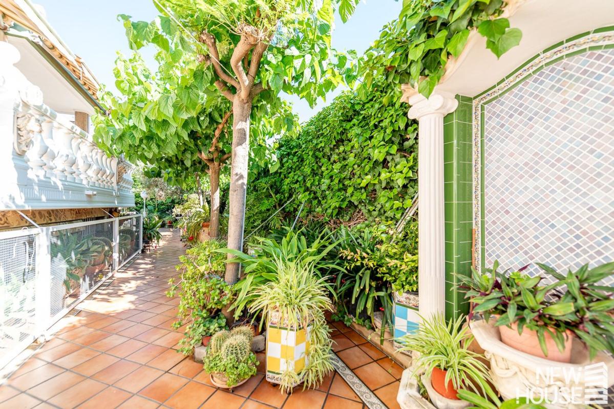 Properties for sale and rent in Spain photo 5