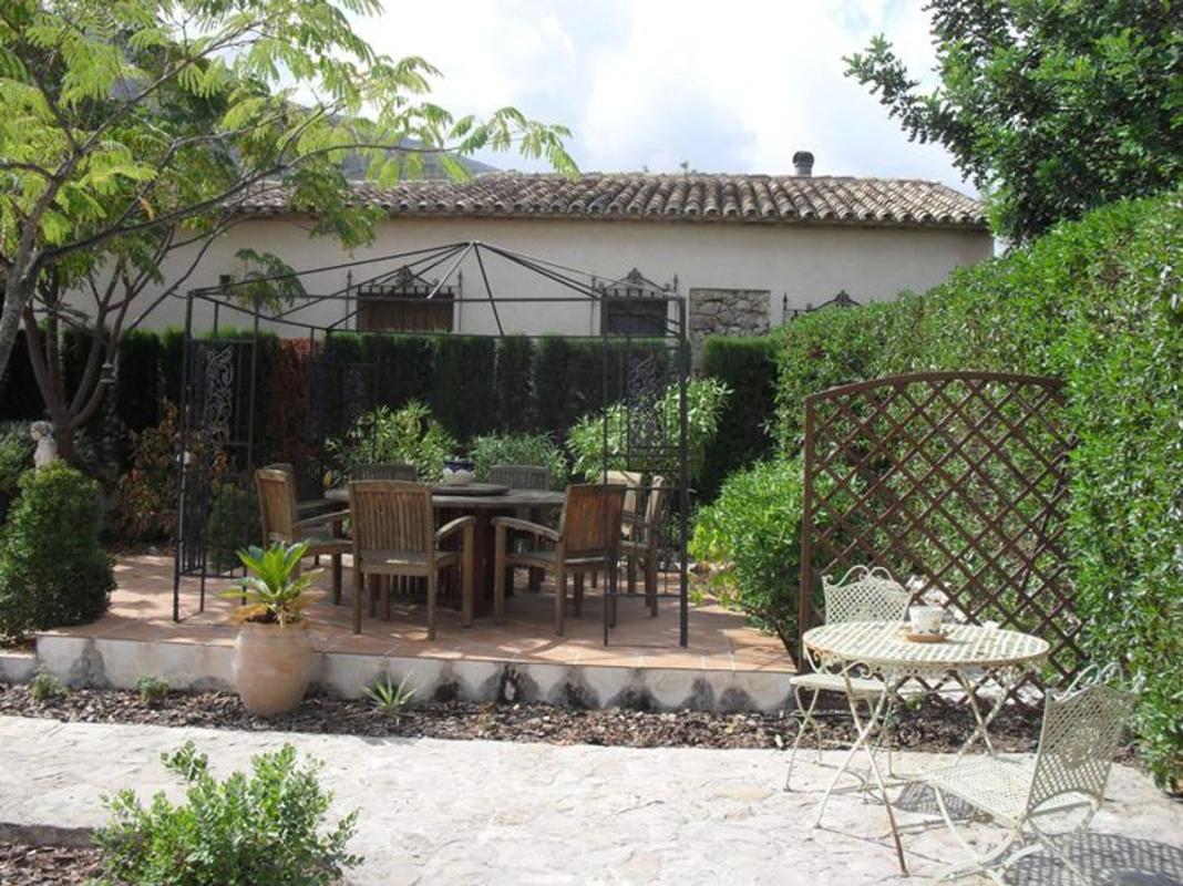 Propiedades en venta y alquiler en España photo 1